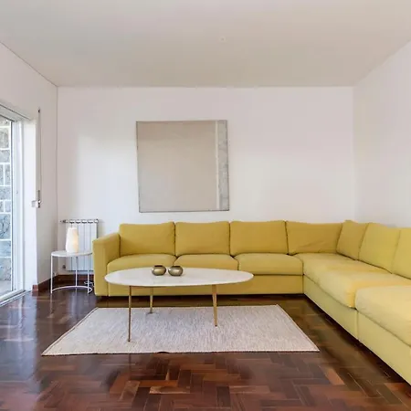 Lovely With 3 Bedrooms And Swimming Pool * Cascais