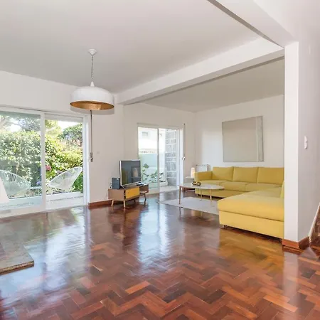 Lovely With 3 Bedrooms And Swimming Pool Cascais