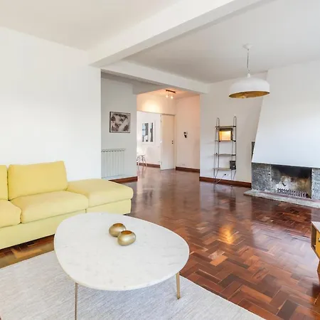Lovely With 3 Bedrooms And Swimming Pool * Cascais