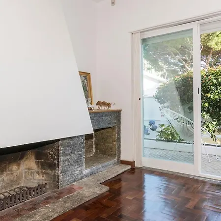 Lovely With 3 Bedrooms And Swimming Pool Cascais