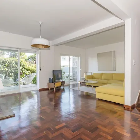 Lovely With 3 Bedrooms And Swimming Pool Villa
