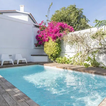 Lovely With 3 Bedrooms And Swimming Pool Villa