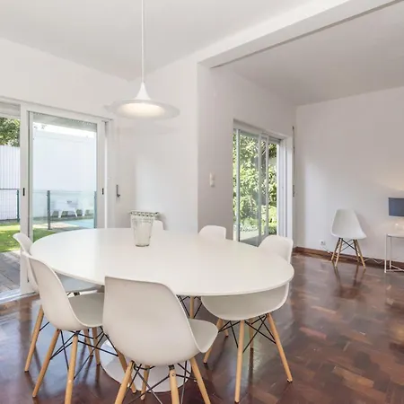 Lovely With 3 Bedrooms And Swimming Pool * Cascais