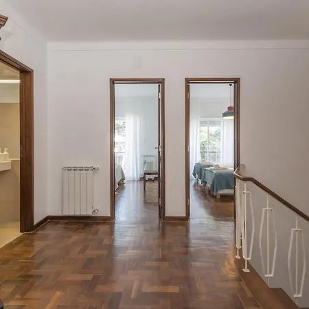 Villa Lovely With 3 Bedrooms And Swimming Pool *