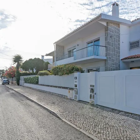 Villa Lovely With 3 Bedrooms And Swimming Pool Cascaes